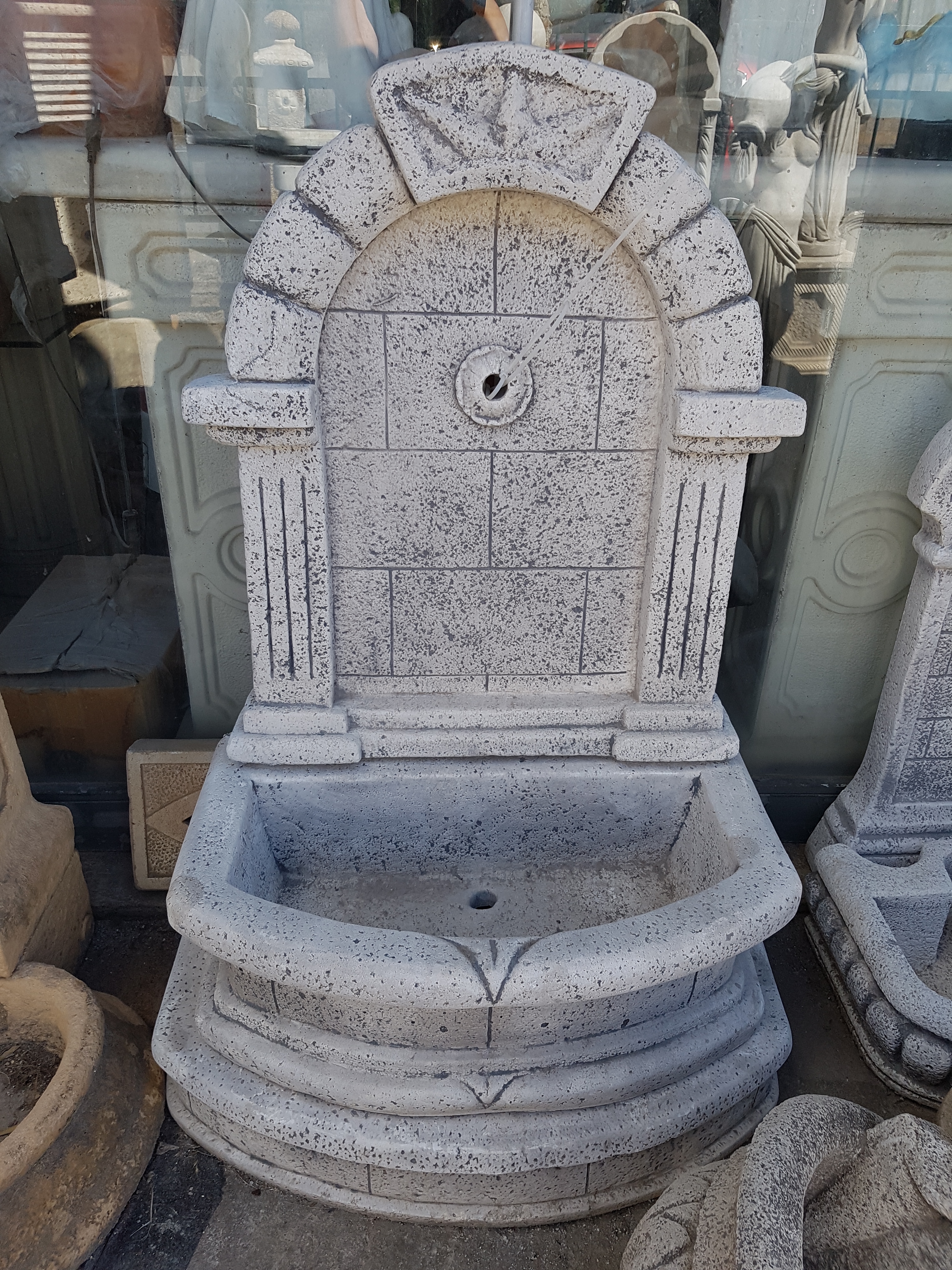 fontana-arco